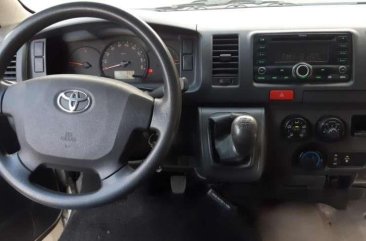 2016 Toyota Hiace Commuter for sale 