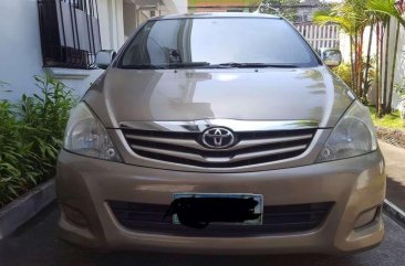 2010 Toyota Innova g variant matic FOR SALE