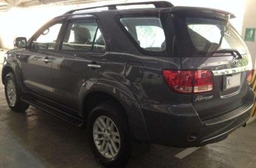 Toyota Fortuner G 2007 Matic Like New Condition 