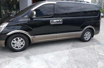 2011 Hyundai Starex Gold for sale 