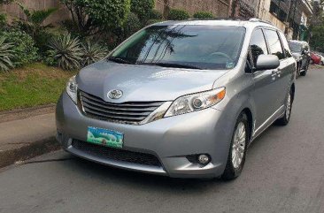 2013 Toyota Sienna XLE - 13 Previa Starex Alphard