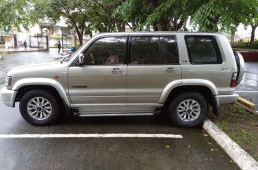 2003 Isuzu Trooper LS Skyroof edition FOR SALE