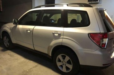 2010 SUBARU Forester Premium model