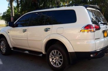 SELLING MITSUBISHI Montero Glsv 2013 Automatic