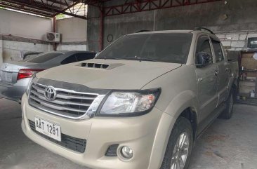 2014 Toyota Hilux 25G 4x2 Manual Gold