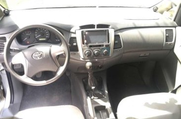 Toyota Innova E- 2014 MODEL M/T Local Unit