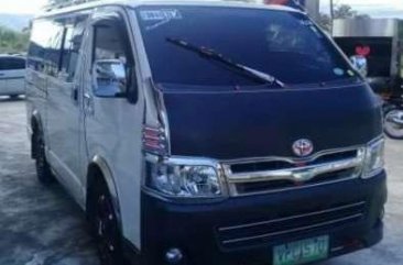 Toyota Hiace commuter d4d 2011 FOR SALE