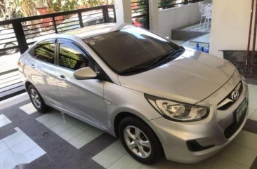 Hyundai Accent automatic 2012 for sale 