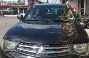 Mitsubishi Strada 4x4 top of the line 2010