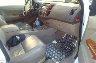 Toyota Fortuner G 2011 gasoline automatic