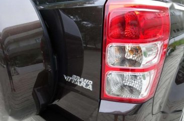 2015 SUZUKI Grand Vitara GL  (like new condition)