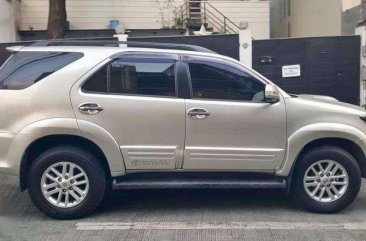 2013 Toyota Fortuner G diesel matic super fresh new tires