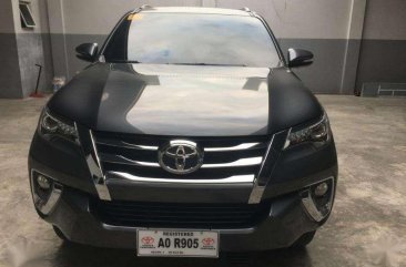 2017 Toyota Fortuner V 4x2 Diesel AT for sale 