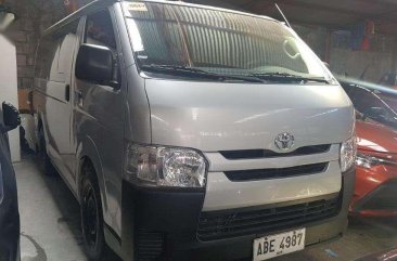 2016 Toyota Hiace Commuter 2.5 DSL Manual Grey