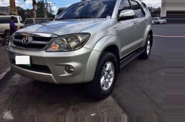 Toyota Fortuner G 4x2 2005 Top of the line