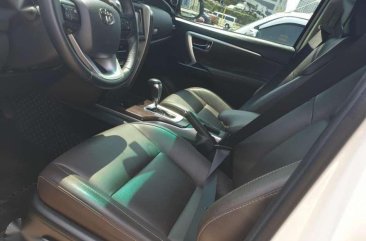 2016 Toyota Fortuner V diesel automatic 