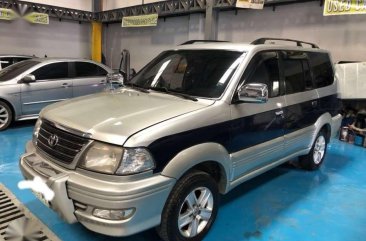 Toyota Revo vx200 20efi at gas eng 9seaters 2003