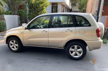 Second Hand 2004 Toyota RAV4 Very good condition.