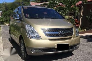 2012 Hyundai Starex GOLD for sale 