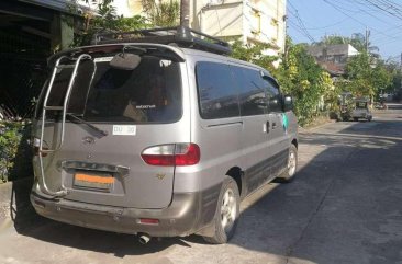 SELLING HYUNDAI Starex club 2003