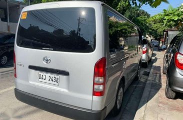 2019 TOYOTA Hiace Commuter 30 Manual Silver