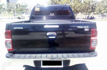 2O15 TOYOTA HILUX FOR SALE