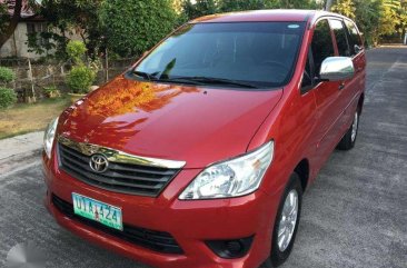 2012 TOYOTA Innova e diesel FOR SALE