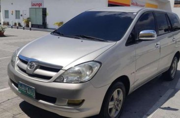 TOYOTA Innova G Autpmatic Diesel 2008series