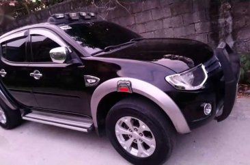 SELLING MITSUBISHI Strada gls 2011 4x4 