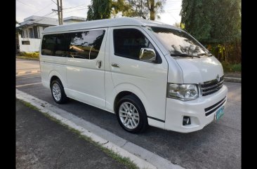 2013 Toyota Hiace Super Grandia AT