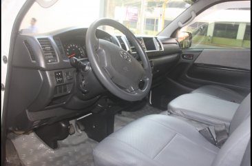 2016 Toyota Hiace Grandia GL AT FOR SALE