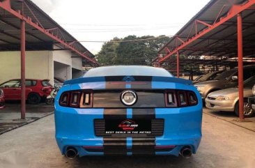 2014 Ford Mustang GT 50 V8 Top of the Line Sports Car 2 door Rare