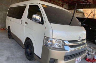 2017 Toyota Hiace GL Grandia 3.0L Automatic Diesel White_ra