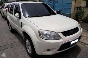 212 FORD ESCAPE XLS - nothing to FIX . all power . automatic