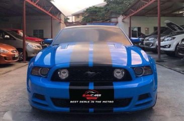 2014 Ford Mustang GT 50 V8 Top of the Line Sports Car 2 door Rare