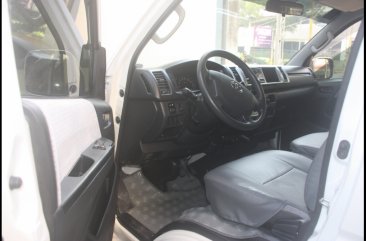 2016 Toyota Hiace Grandia GL AT FOR SALE