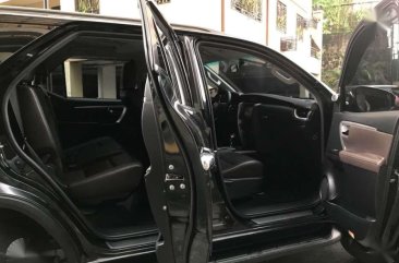 2017 Toyota Fortuner V AT casa maintained