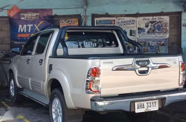 Toyota Hilux G 2.5engine 4x2 M/T 2015 FOR SALE