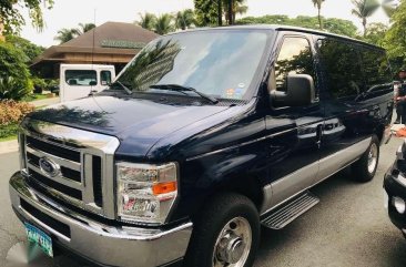 2010 Ford E150 matic  Low mileage