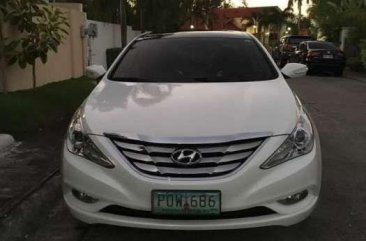 2011 Hyundai Sonata Premium Top of the Line!