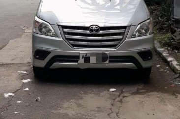 2015 TOYOTA Innova E automatic GRAB with PA