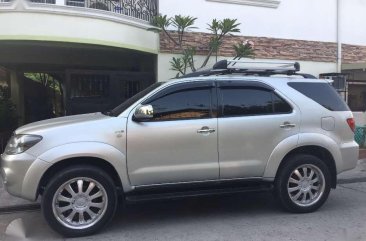 Toyota Fortuner 2006 Model G FOR SALE