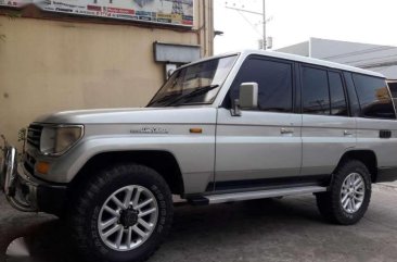 Toyota Land Cruiser Prado matic diesel 4x4 aircon shiny paint