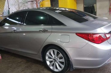 Hyundai Sonata premium 2011 model automatic