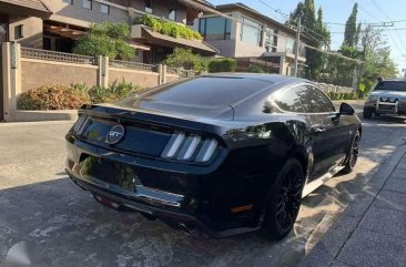 Like new Ford Mustang for sale