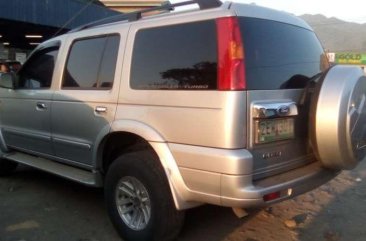 SELLING Ford Everest 4x4 leather seat