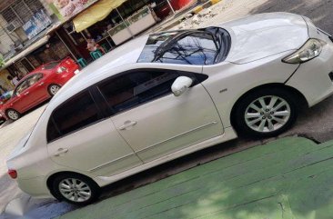 Toyota Altis 2010 1.6V A/T white pearl FOR SALE