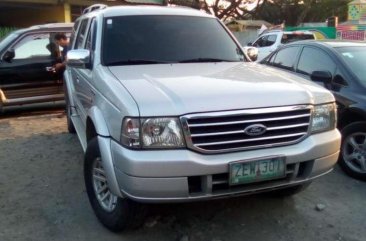 SELLING Ford Everest 4x4 leather seat