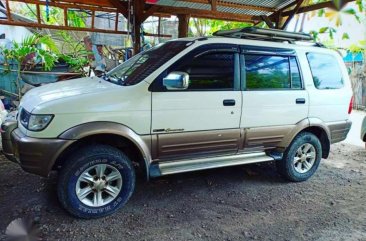 2005 ISUZU Crosswind XUV M/T Super Tipid sa Diesel