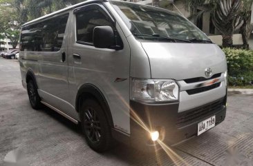 2015 Toyota Hiace Commuter 2.5 Diesel Engine Manual Transmission